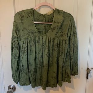 Altar’d State flowy top